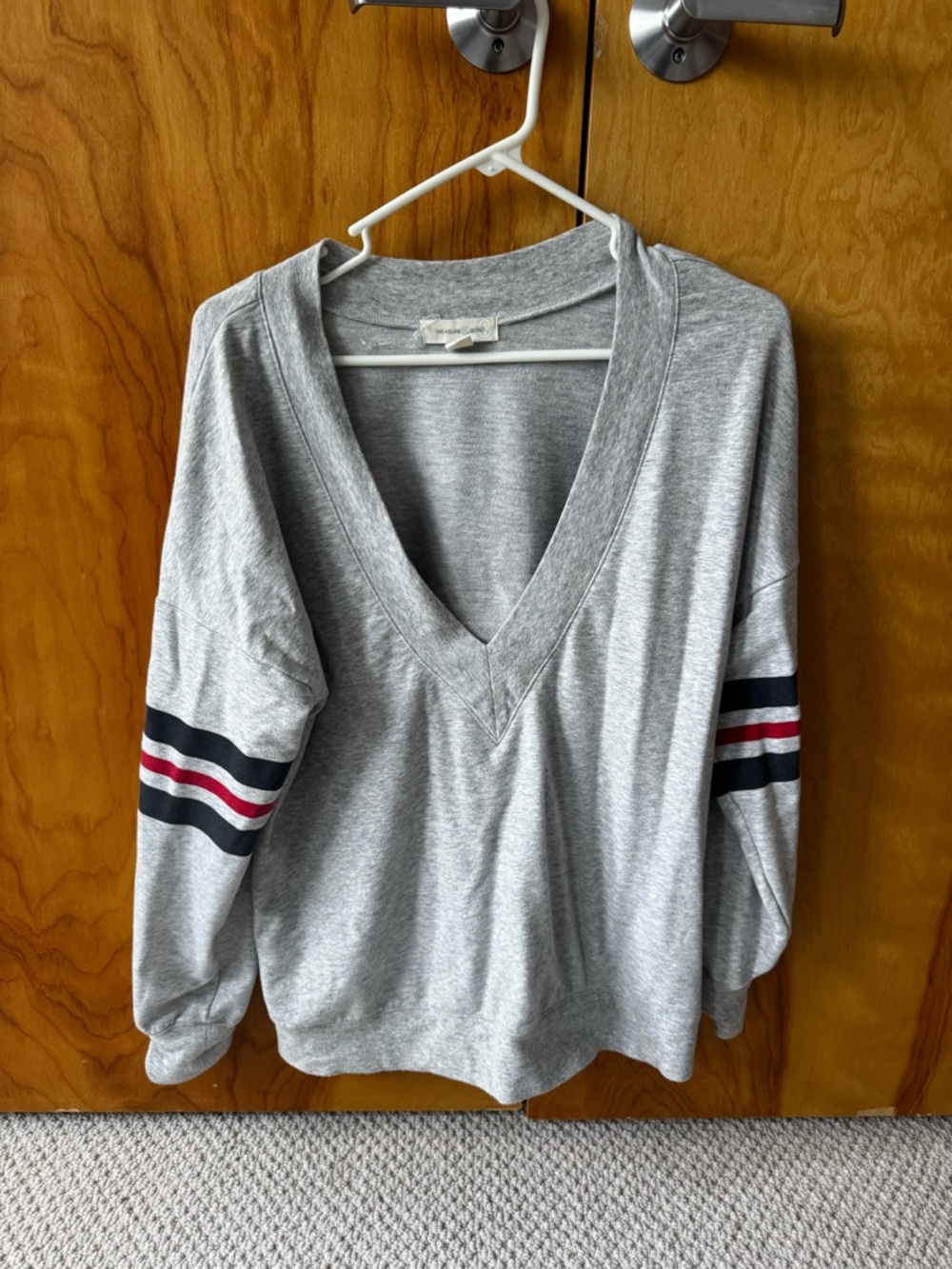 Treasure & Bond Light Gray V-Neck Pullover